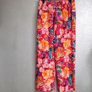 Floral Wide Leg Cropped Pants